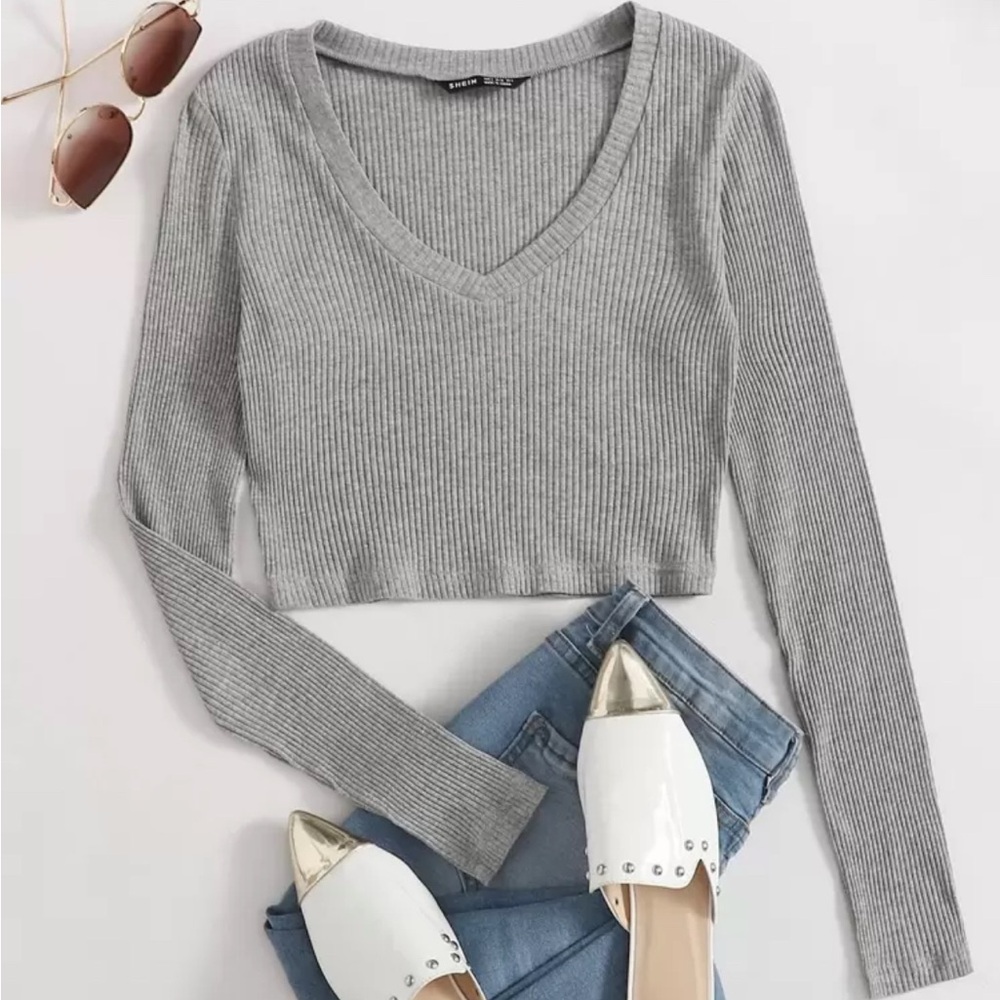 SHEIN Gray Ribbed Long Sleeve Crop Top